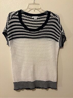 Liz Claiborne Black and White Open Knit Short Sleeve Sweater
